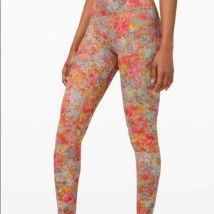 NWOT Lululemon 25” Inflorescence Multi Align Pant
